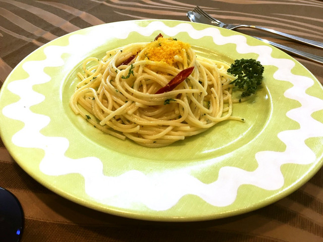 からすみパウダーのペペロンチーノ レシピ 作り方 By 魚住商店 クックパッド