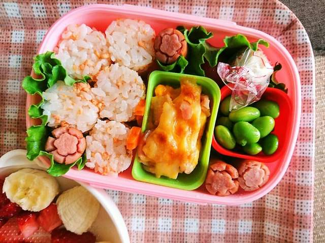 2歳4ヵ月 保育園で初めてのお弁当 レシピ 作り方 By Meisouママ