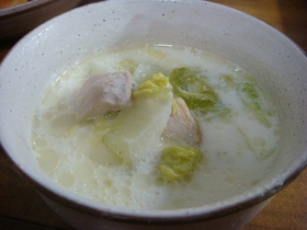 白菜と鶏肉のミルクスープ