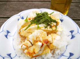 お豆腐丼のオリーブオイルかけ
