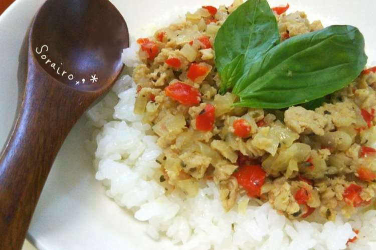 ワンプレート 鶏ひき肉のバジル炒めご飯 レシピ 作り方 By モモのごはん クックパッド 簡単おいしいみんなのレシピが357万品