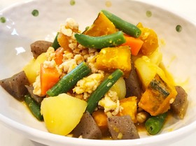 鶏挽肉とほっくり野菜の炒め炊き