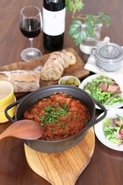 十勝若牛スネ・肩・ネック肉のトマト煮込みの写真