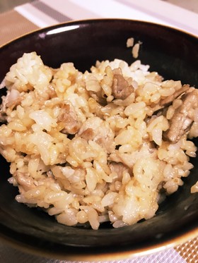 バターとニンニク香る!肉味噌ごはん