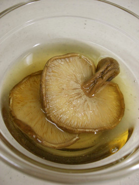 速攻!干椎茸の戻し方