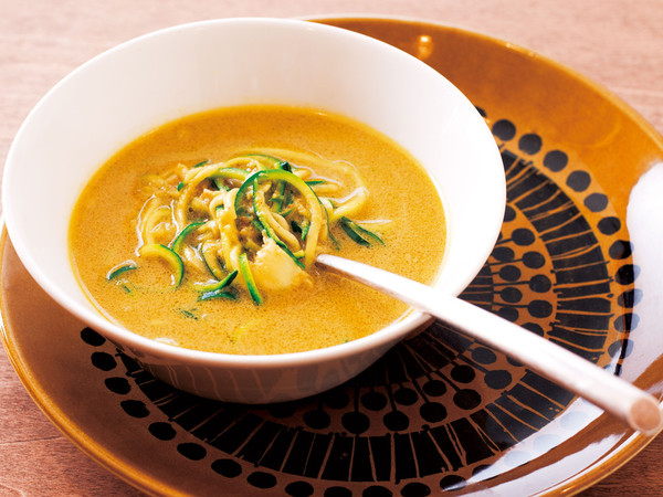 ズッキ麺グリーンカレー