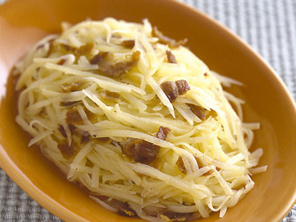 じゃがいもと豚肉の炒めもの