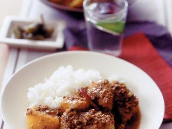 ひき肉じゃがカレー