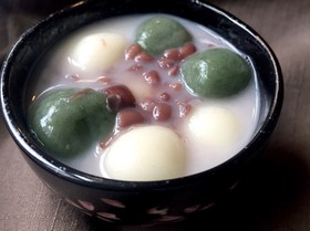 よもぎ白玉のココナッツミルクぜんざい