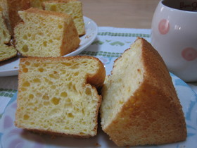 パルメザンのシフォンケーキ