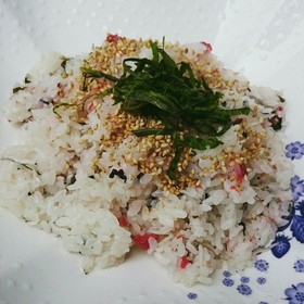 簡単!白だしだけで本格的☆梅しらすご飯