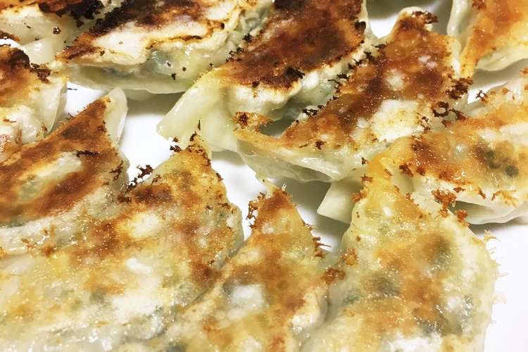 子供も大人も大好き うまうま餃子 レシピ 作り方 By まいぴ まいぴ クックパッド 簡単おいしいみんなのレシピが352万品