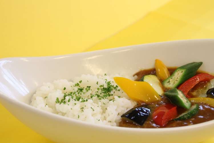 完熟トマト夏野菜カレー レシピ 作り方 By コビープリスクール クックパッド 簡単おいしいみんなのレシピが356万品