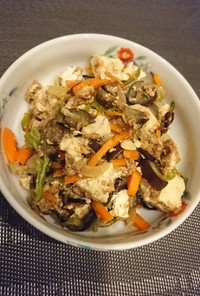 夏野菜とツナ缶の炒り豆腐
