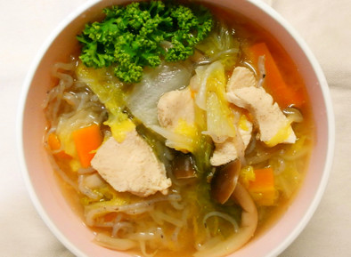 簡単！白菜と白滝 鶏むね肉の塩スープの写真