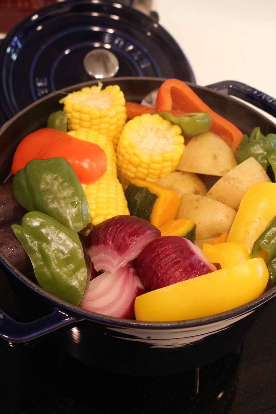 キムチディップが主役の蒸し野菜。の画像