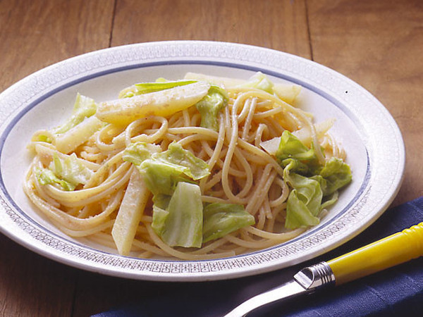 じゃがいもとキャベツの明太子スパゲティ