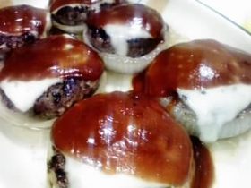 玉ねぎの肉詰め♪とろけるチーズのせ♪♪