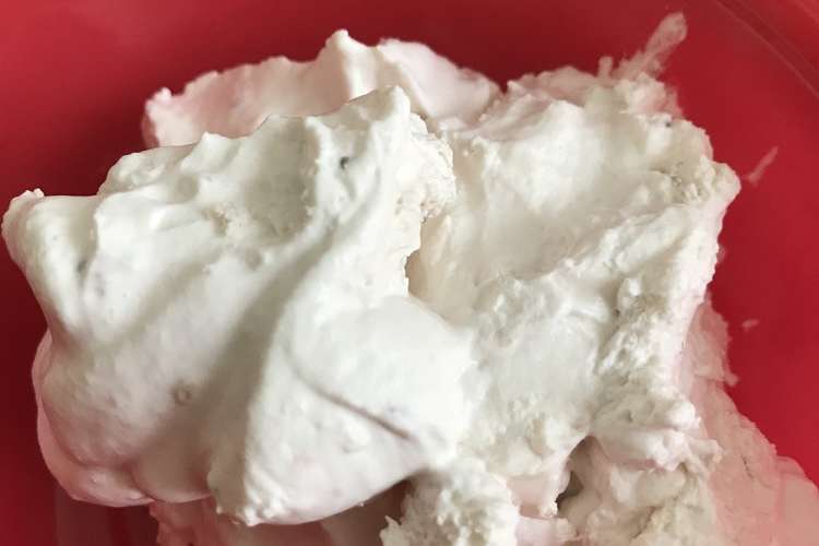 生クリームを簡単に美味しく泡立てる レシピ 作り方 By Meym1128 クックパッド 簡単おいしいみんなのレシピが355万品