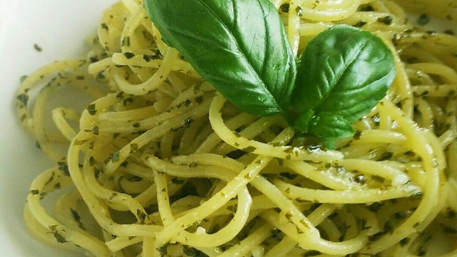ミキサーいらず 簡単ジェノベーゼ風パスタ レシピ 作り方 By サチコロタ クックパッド 簡単おいしいみんなのレシピが350万品 ミキサーいらず 簡単ジェノベーゼ風パスタ レシピ 作り方 By サチコロタ クックパッド 簡単おいしいみんなのレシピが350万品