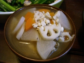 はと麦と根菜のスープ
