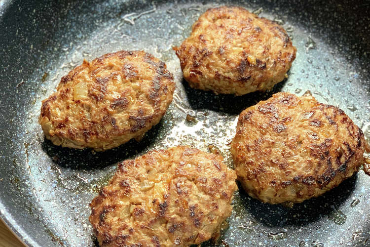 卵 パン粉なし 肉汁じゅわりハンバーグ レシピ 作り方 By モモのkitchen クックパッド