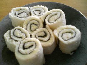 海苔とチーズのぐるぐるロールサンド