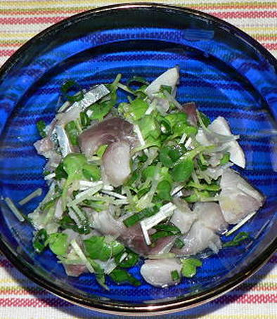 しめ鯖とかいわれ菜の生姜甘酢味の写真