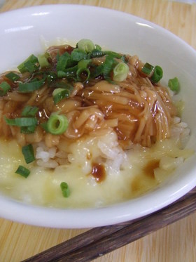 とろ~りチーズのなめたけ丼