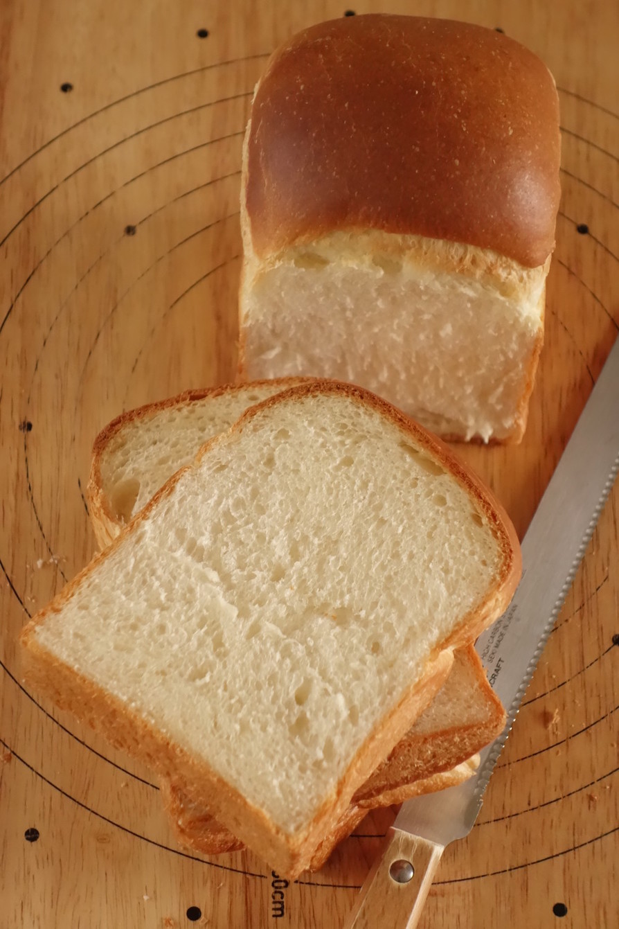 生クリーム食パン（ＨＢ使用）の画像