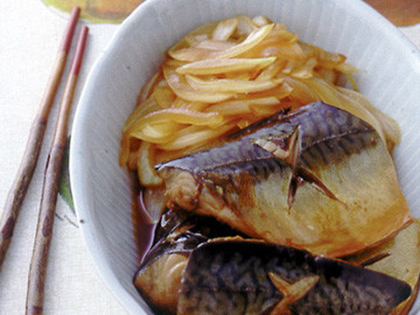 さばと玉ねぎの甘辛煮