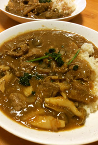 圧力鍋で牛スジ肉のカレーライス