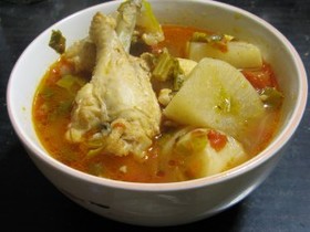 手羽元と大根のさっぱり煮トマトスープ
