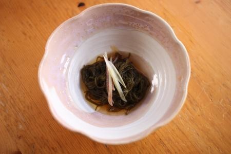 糸島産ふともずく三杯酢和え・みょうがのせの画像