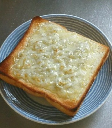 ＊ちりめんチーズトーストの写真