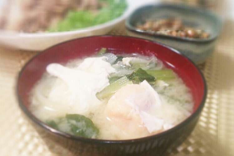 小松菜と玉ねぎと落とし玉子のお味噌汁 レシピ 作り方 By Qmiぽ クックパッド