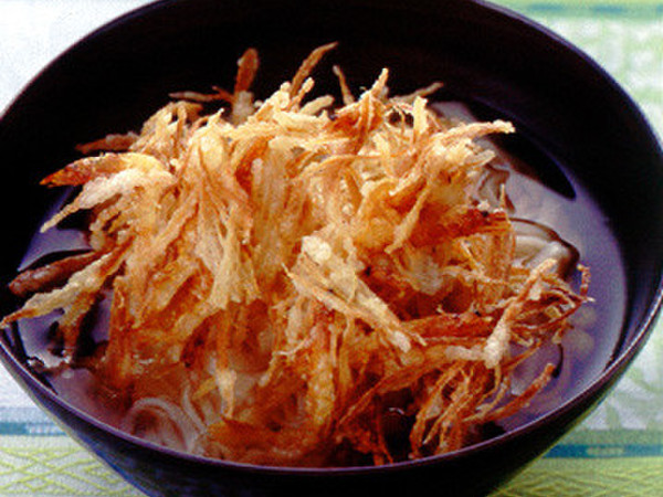 ごぼうと桜えびのかき揚げうどん