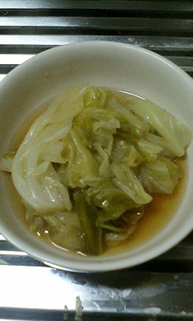 味つけ超簡単♪めんつゆでキャベツの煮込み