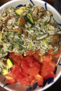 夏のネバネバ豆腐サラダ