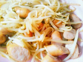 簡単!ウィンナーともやしの炒め物♪