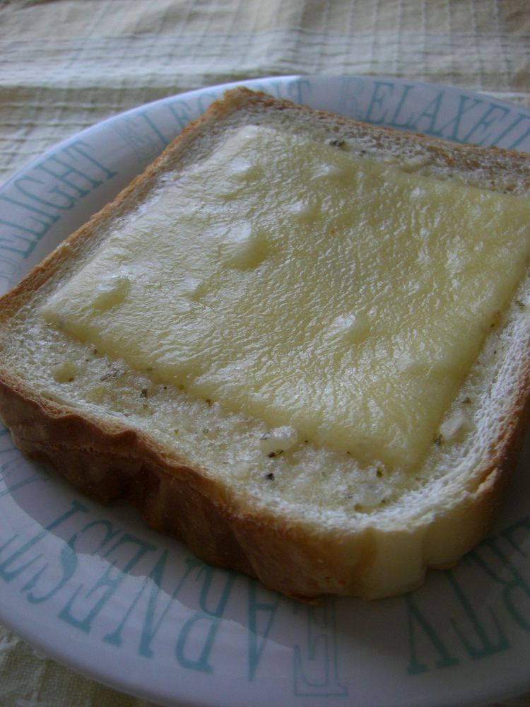 ツナ＆オニオン☆チーズトーストの画像