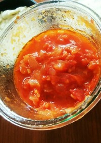 煮込むだけ！完熟トマトで簡単トマトソース