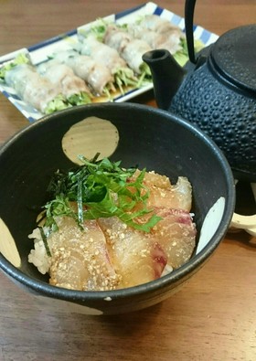 簡単☆ゴマだれ鯛茶漬け