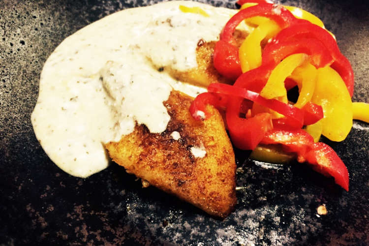 ヨーグルトバジルソースのカレイのムニエル レシピ 作り方 By チョコぱん クックパッド 簡単おいしいみんなのレシピが359万品