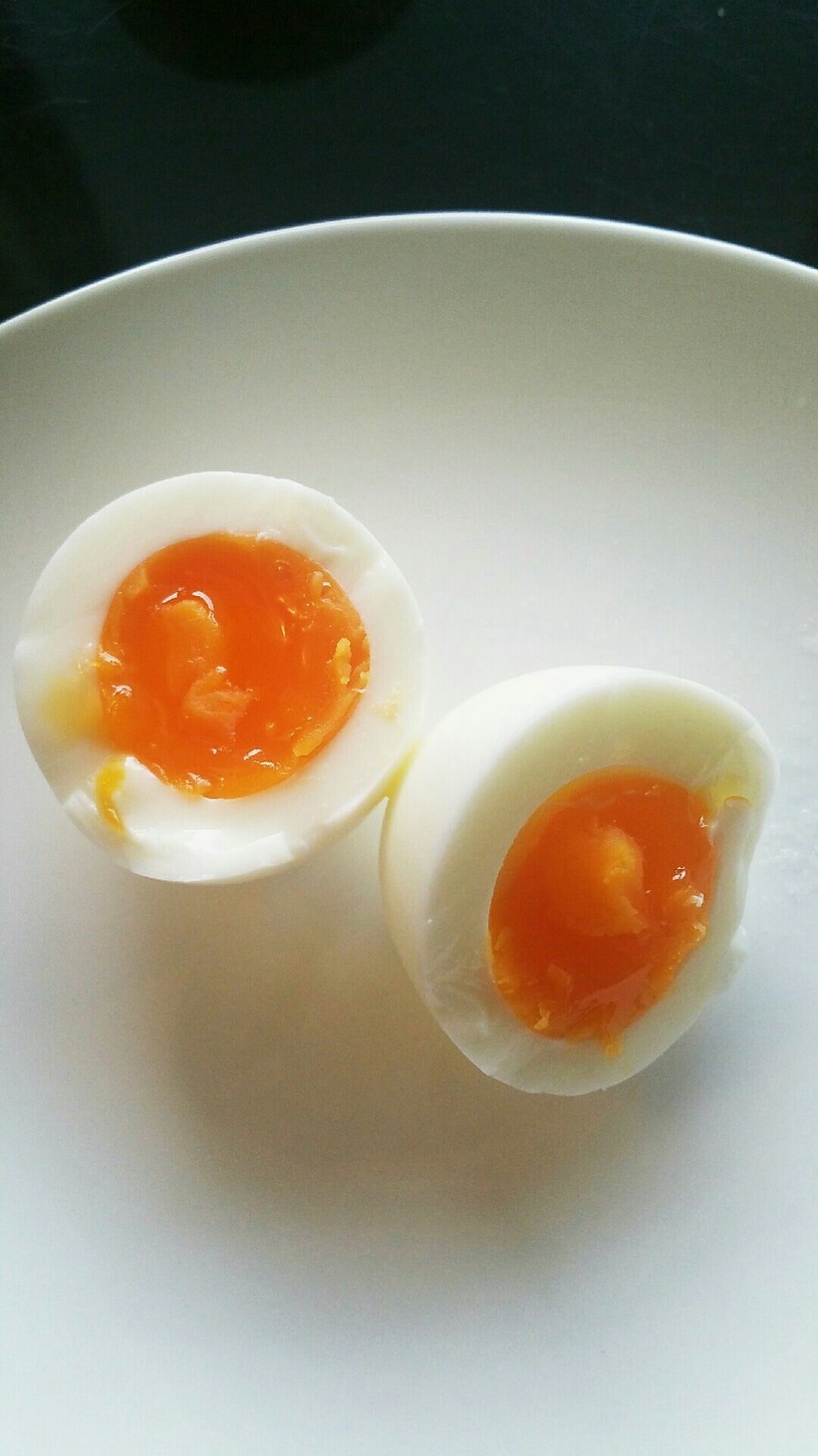 熱湯から簡単！半熟ゆで卵♡の画像