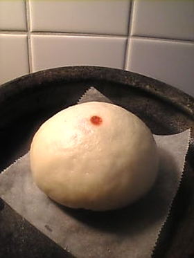 ふんわり黒ごまあんまん