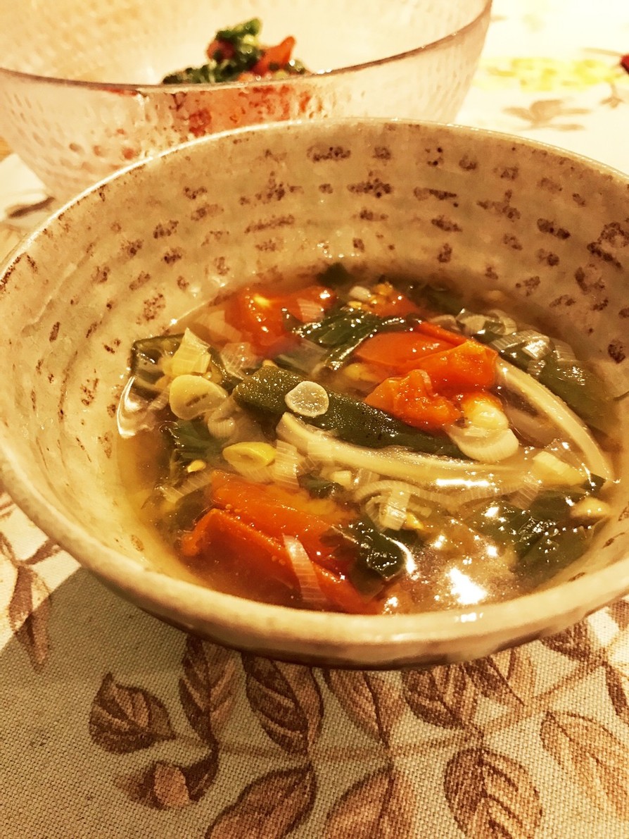夏野菜とセロリのスープの画像