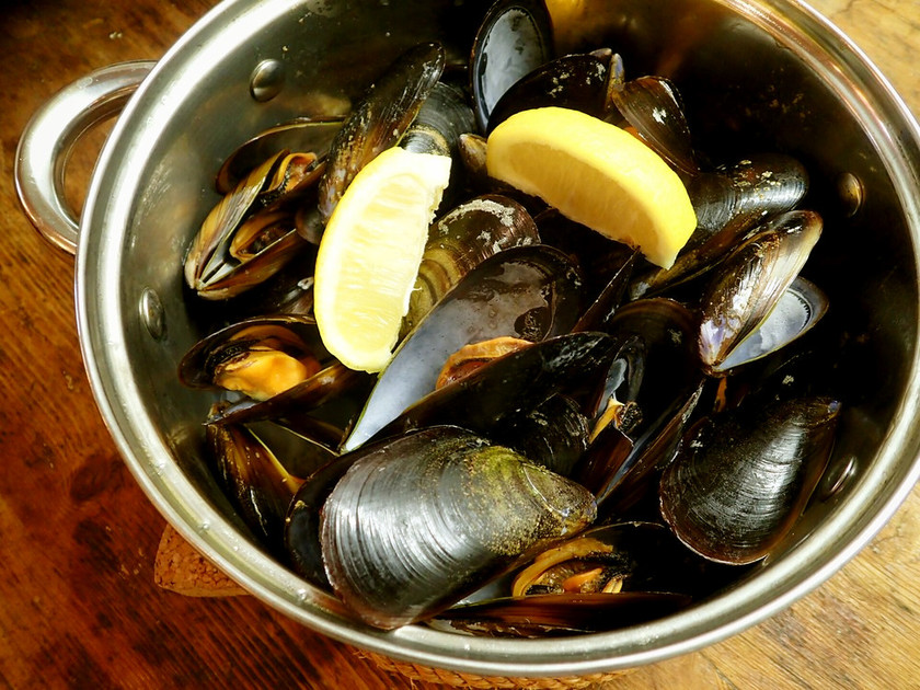 ムール貝の白ワインとニンニク蒸しのレシピ