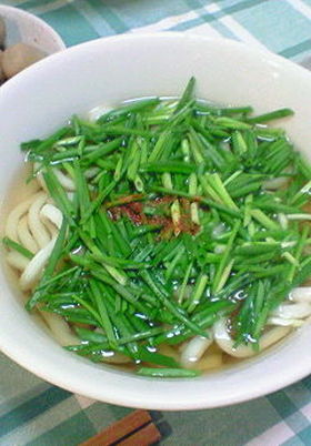 ビックリ仰天(*゚0゚)葱だらけのうどん