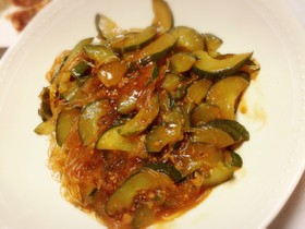 丸美屋麻婆豆腐の素で♡麻婆きゅうり春雨